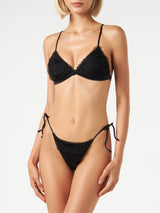 Bikini a triangolo nero doppiato con tulle lucido nero