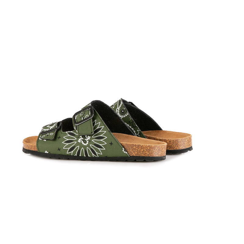 Herrensandalen mit Bandana-Print